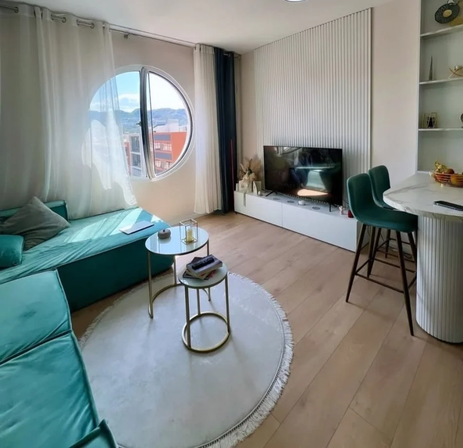 Tirane, shitet apartament 2+1 Kati 9, 85 m² 180.000 € (Perball Delijorgjit)