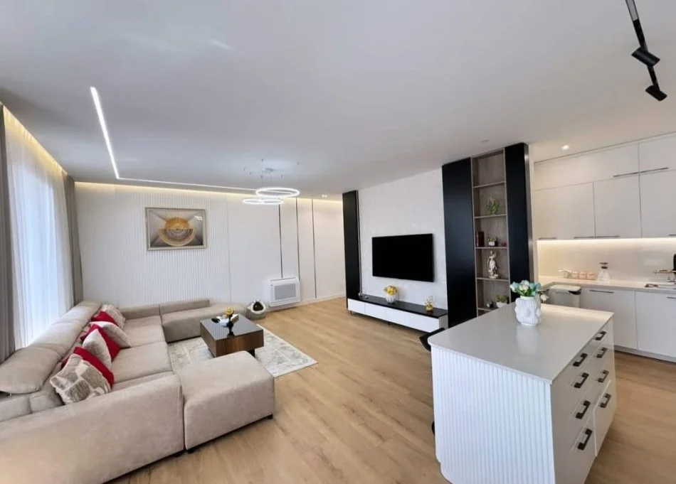 Tirane, shitet apartament 3+1 Kati 8, 156 m² 312.000 € (Porcelan)