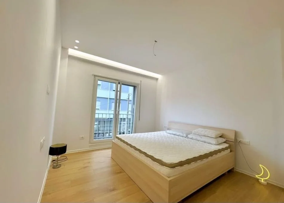 Tirane, shitet apartament 2+1 Kati 1, 106 m² 228.000 € (Selvia)