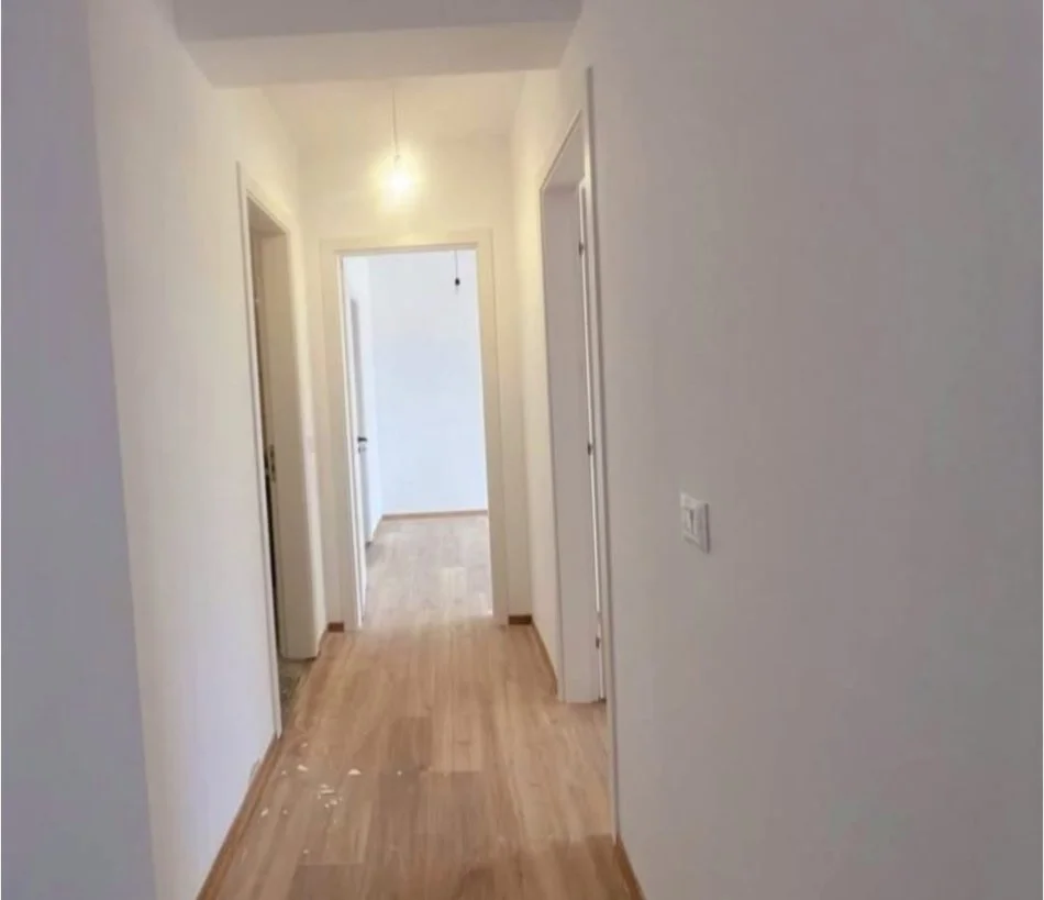 Tirane, shitet apartament 2+1 Kati 3, 92 m² 176.000 € (Kodra e diellit)