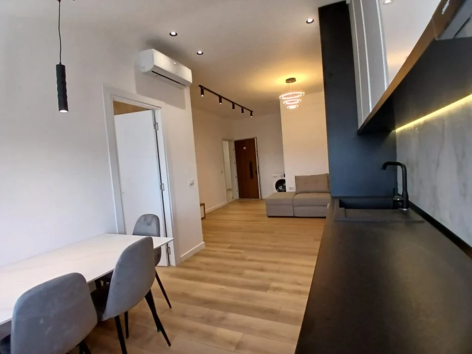 Tirane, shitet apartament 1+1 Kati 7, 45 m² 93.000 € (Don Bosko)