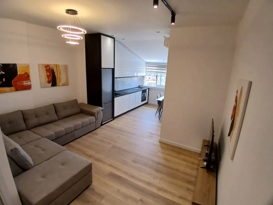 Tirane, shitet apartament 1+1 Kati 7, 45 m² 93.000 € (Don Bosko)