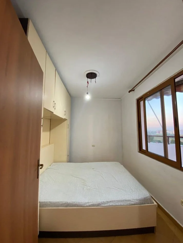Tirane, shitet apartament 2+1 Kati 7, 95 m² 115.000 € (Yzberisht)