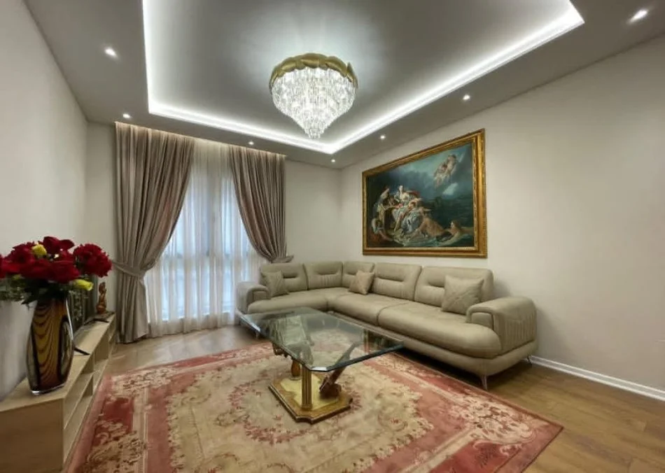 Tirane, jepet me qera apartament 1+1 Kati 3, 70 m² 750 € (Liqeni i thate)