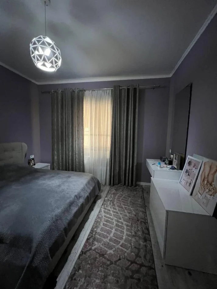 Tirane, shitet Vile 3 Katshe Kati 1, 601 m² 365.000 € (Profarma)