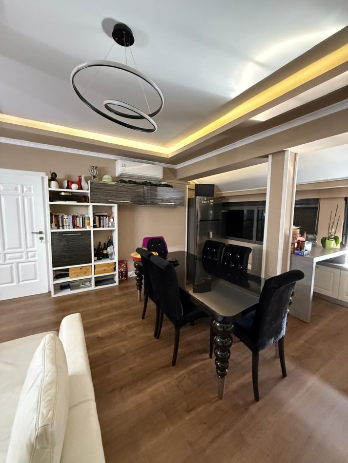 Tirane, jepet me qera apartament 2+1 Kati 3, 100 m² 800 € (Don Bosko)