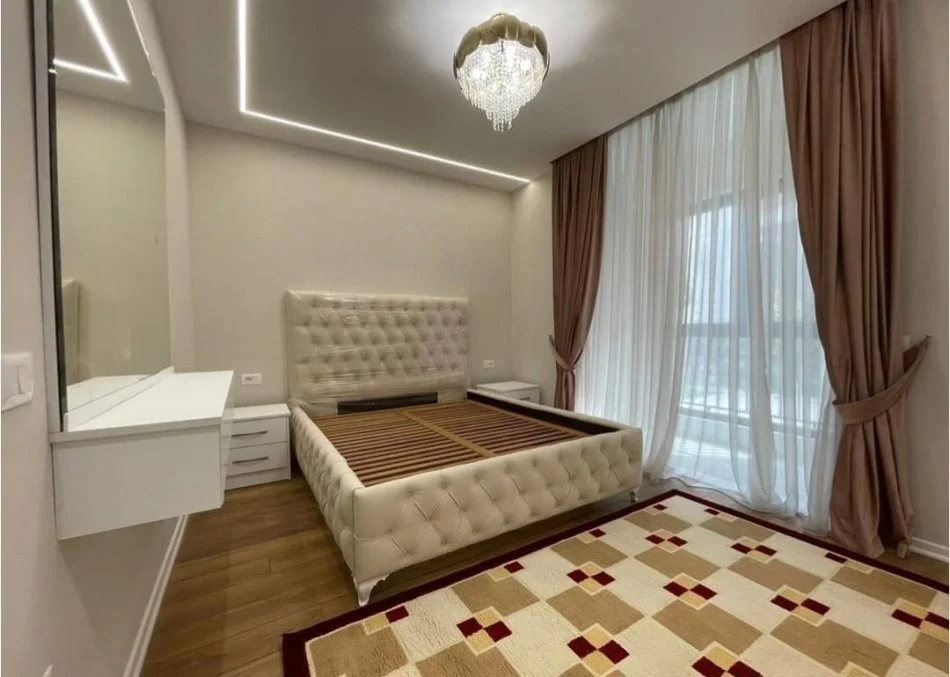 Tirane, jepet me qera apartament 1+1 Kati 3, 70 m² 750 € (Liqeni i thate)