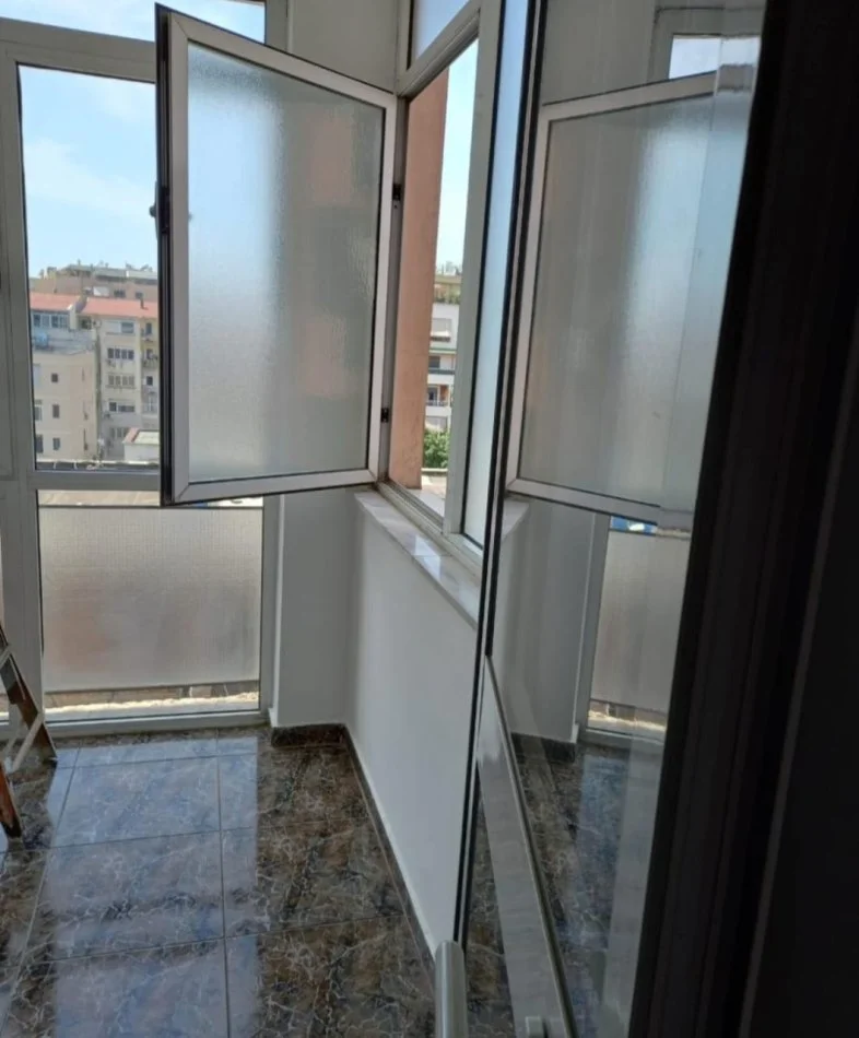 Tirane, shitet apartament 2+1 Kati 7, 85 m² (Myslym shyri)