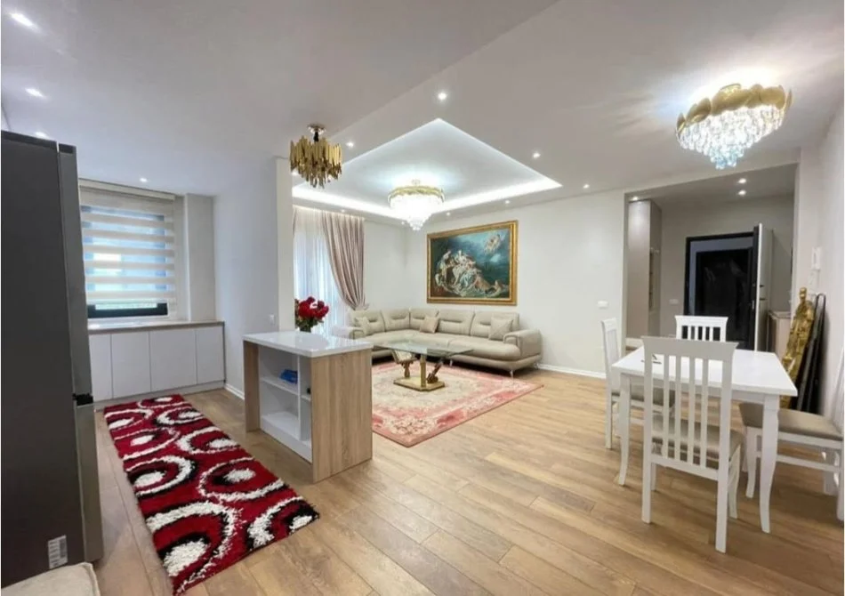 Tirane, jepet me qera apartament 1+1 Kati 3, 70 m² 750 € (Liqeni i thate)