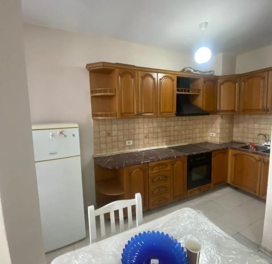 Tirane, shitet apartament 1+1 Kati 10, 74 m² 105.000 € (Don bosko)