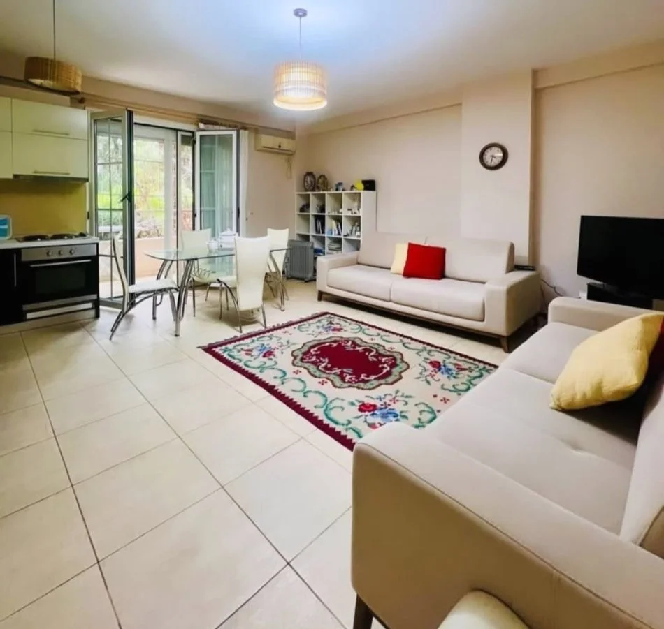 Tirane, shitet apartament 1+1 Kati 2, 82 m² 135.000 € (Kodra e diellit)