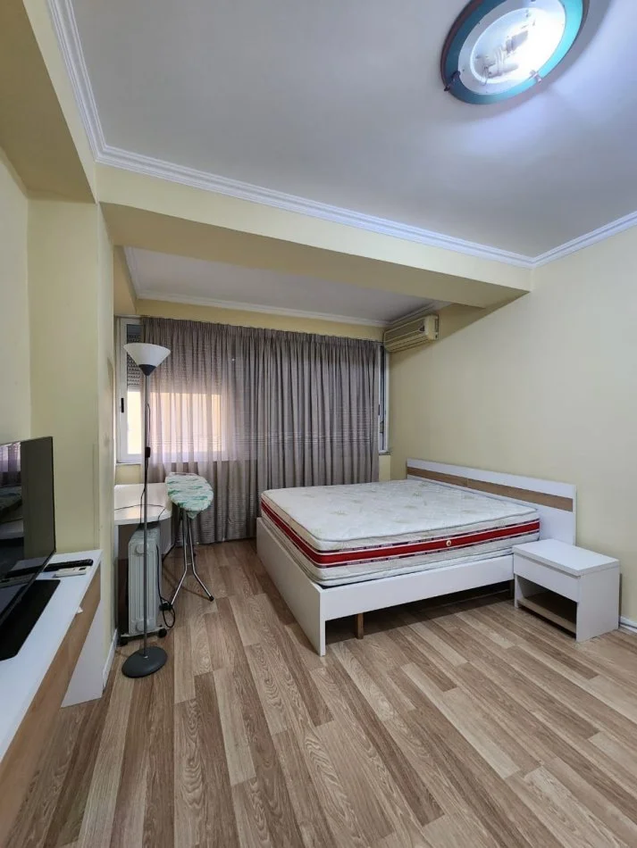 Tirane, shitet apartament 2+1 Kati 6, 100 m² 320.000 € (Bllok)
