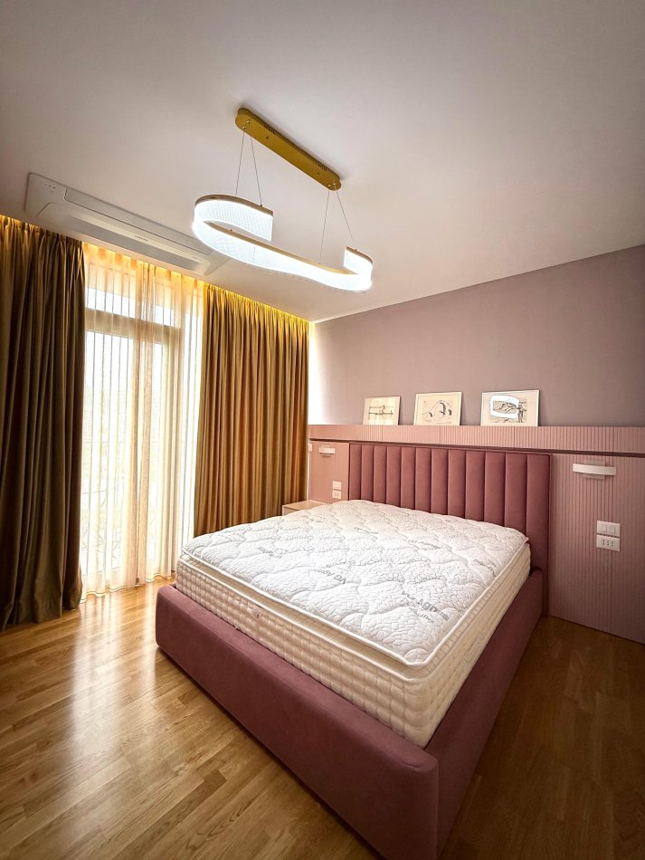 Tirane, shitet apartament 3+1+Aneks+Ballkon Kati 10, 237 m² 700.000 €