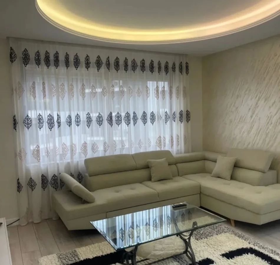Tirane, jepet me qera apartament 1+1 Kati 9, 70 m² 1.000 € (Rruga e kosovarve)