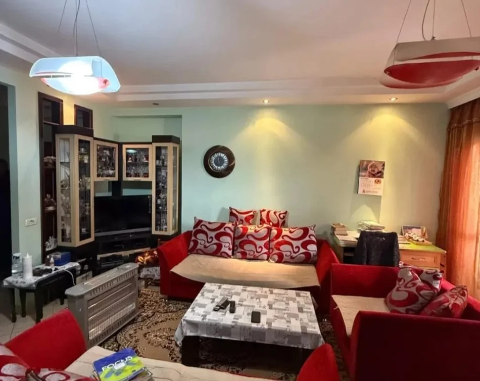 Tirane, shitet apartament 2+1 Kati 4, 109 m² 207.000 € (Prane gjimnazit partizani)