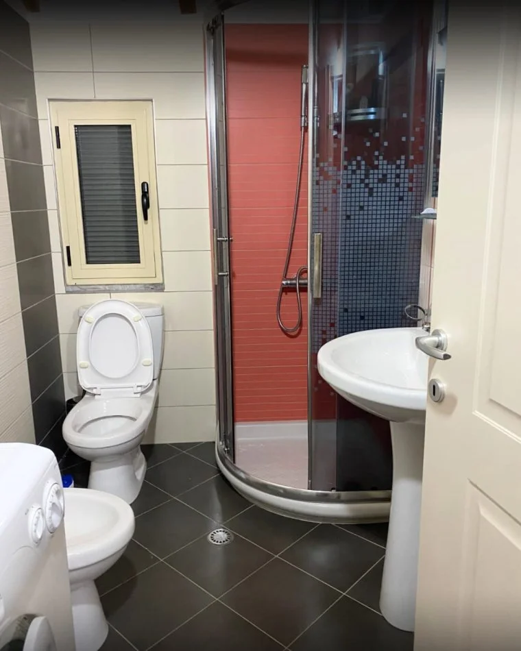 Elbasan, shes Vile 3+1 , 280.000 € (GJINAR ELBASAN)