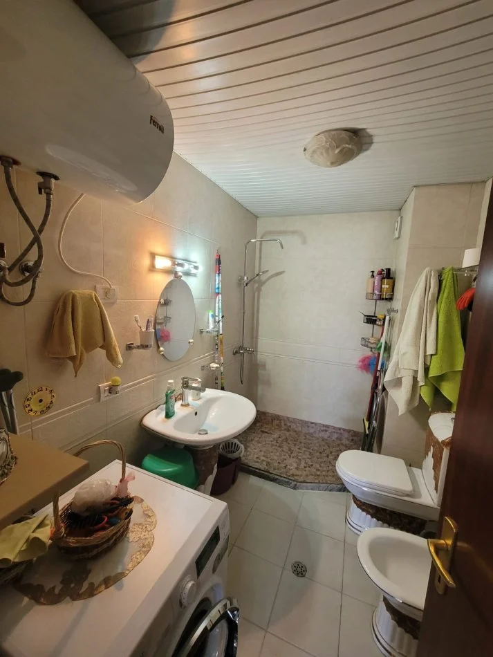 Tirane, shitet apartament 1+1 Kati 6, 78 m² 220.000 € (Rruga elbasanit)