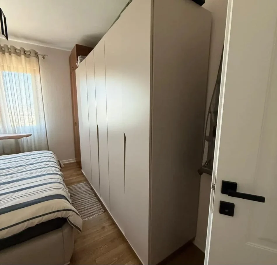 Tirane, shitet apartament 1+1 Kati 6, 71 m² 110.000 € (Kinostudio)