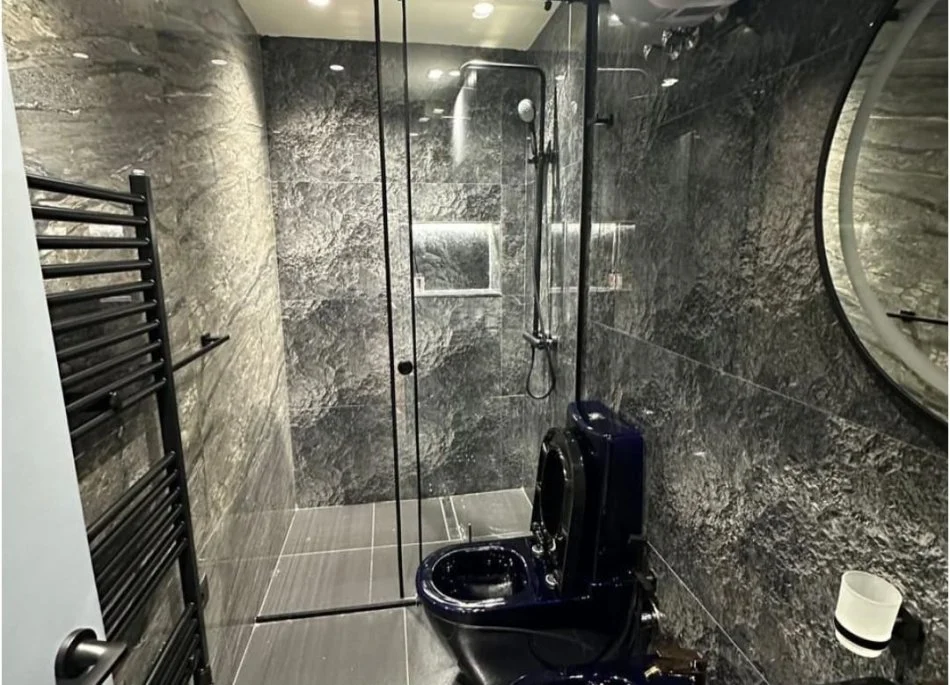 Tirane, jepet me qera apartament 1+1 Kati 1, 60 m² 700 € (Shallvaret)