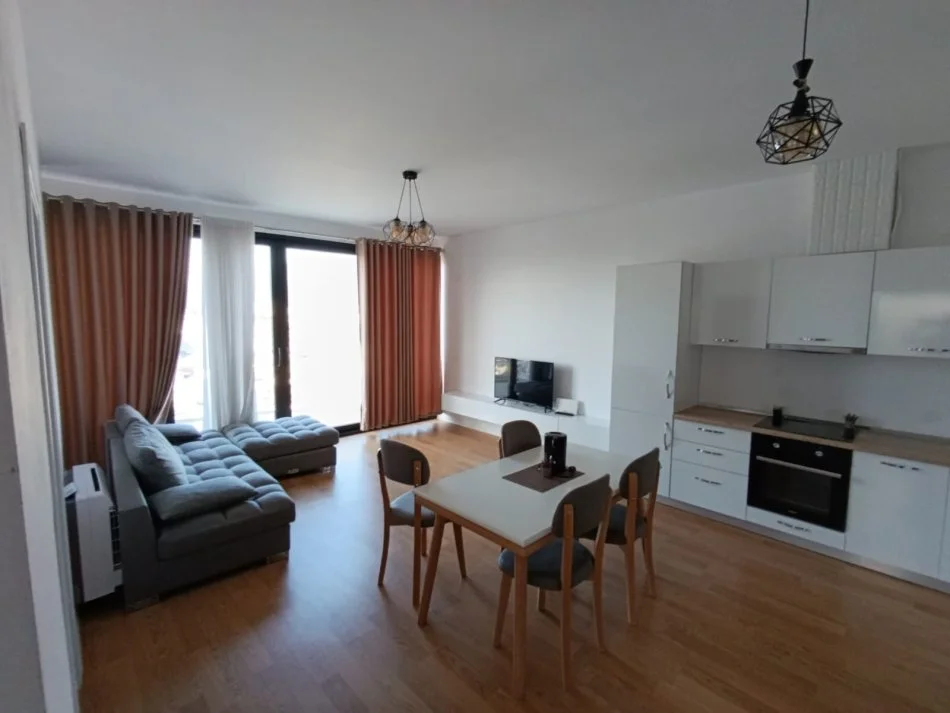 Tirane, jepet me qera apartament 2+1+Aneks+Ballkon Kati 9, 85 m² 700 € (Tek ura kristal center)