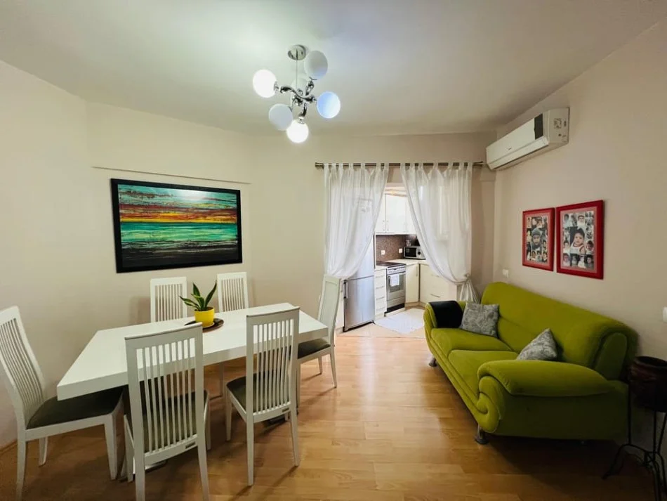Tirane, shitet apartament 2+1 Kati 10, 90 m² 200.000 € (Komuna parisit)