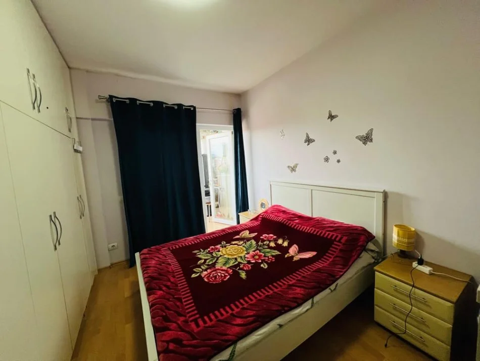 Tirane, shitet apartament 2+1 Kati 10, 90 m² 200.000 € (Komuna parisit)