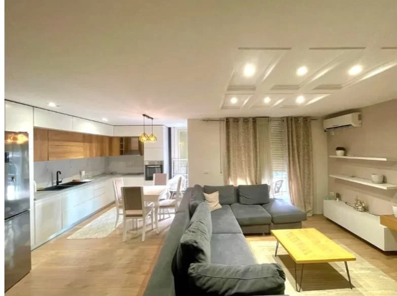 Tirane, shitet apartament 2+1 , 112 m² 166.000 € (Golden park)