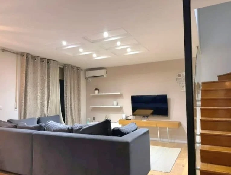 Tirane, shitet apartament 2+1 , 112 m² 166.000 € (Golden park)