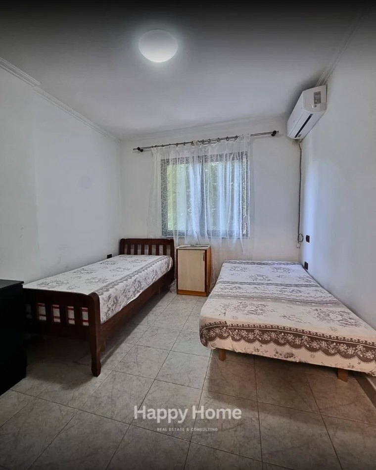 Tirane, shitet apartament 2+1+Ballkon Kati 3, 100 m² 260.000 € 