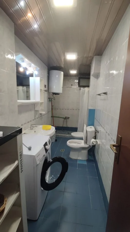 Tirane, shitet apartament 3+1+Aneks+Ballkon Kati 3, 100 m² 230.000 € (Bllok)