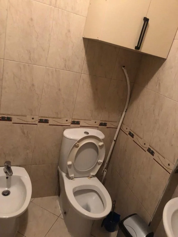 Tirane, jepet me qera apartament 1+1 Kati 4, 550 € (Qender)