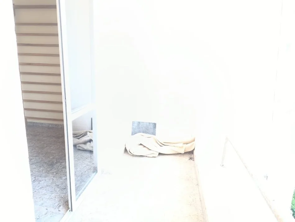 Tirane, jepet me qera apartament 2+1 Kati 3, 135 m² 550 € 