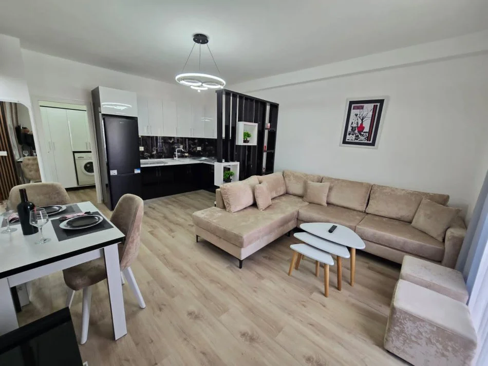 Durres, shitet apartament 1+1+Ballkon Kati 7, 75 m² 97.000 € (Plazh)