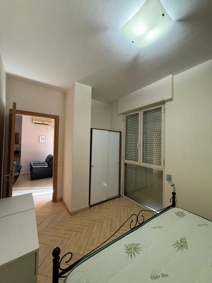Tirane, jepet me qera apartament 2+1 Kati 5, 80 m² 500 € 