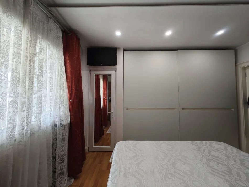 Tirane, shitet apartament 3+1+Aneks+Ballkon Kati 3, 124 m² 300.000 € (Komuna e Parisit)