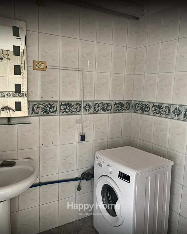 Tirane, jepet me qera apartament 1+1 Kati 1, 58 m² 350 € 