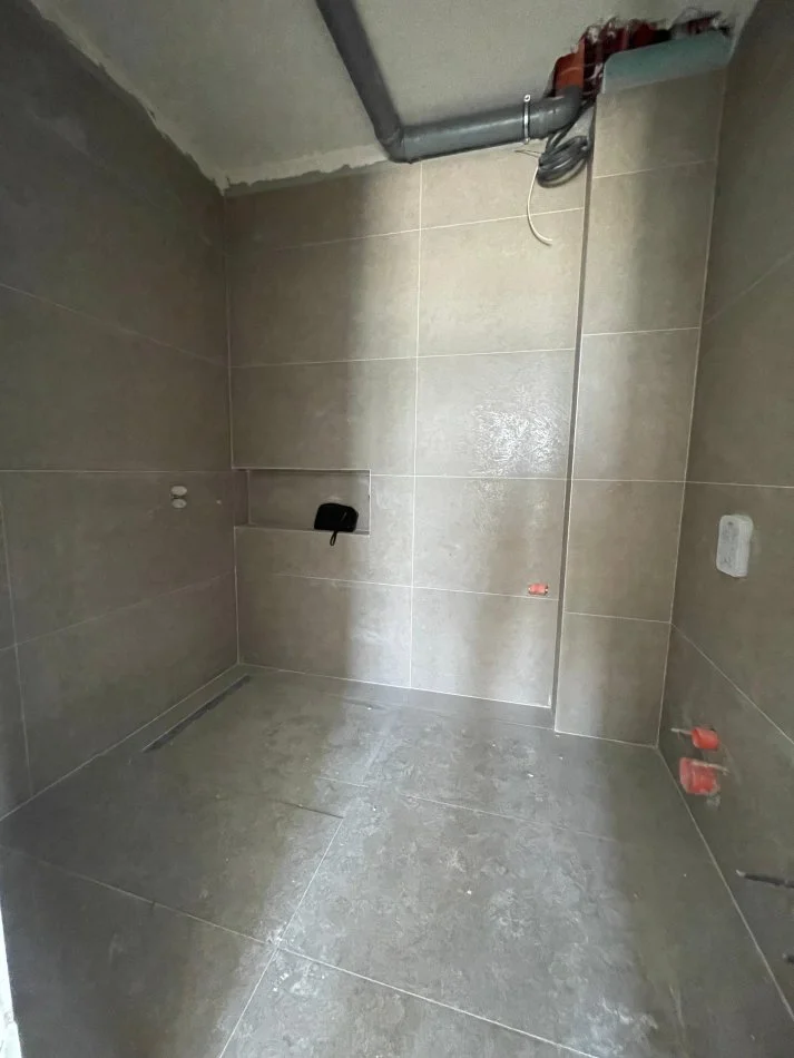 Tirane, shitet apartament 2+1 Kati 3, 112 m² 250.000 € (Farke)