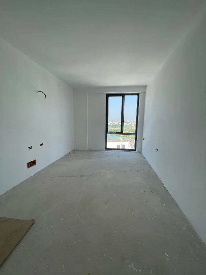 Tirane, shitet apartament 2+1 Kati 3, 112 m² 250.000 € (Farke)