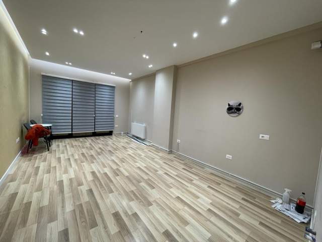 Tirane, shitet apartament 2+1+Ballkon Kati 4, 110 m² 286,000 € (Rruga e Kavajes)
