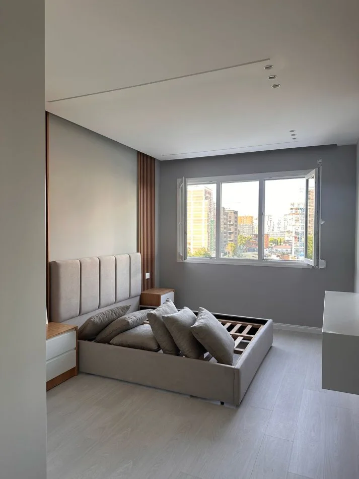 Tirane, jepet me qera apartament 1+1+Aneks+Ballkon Kati 3, 70 m² 600 € (Post parkimi i perfshir,River Residence Astir)