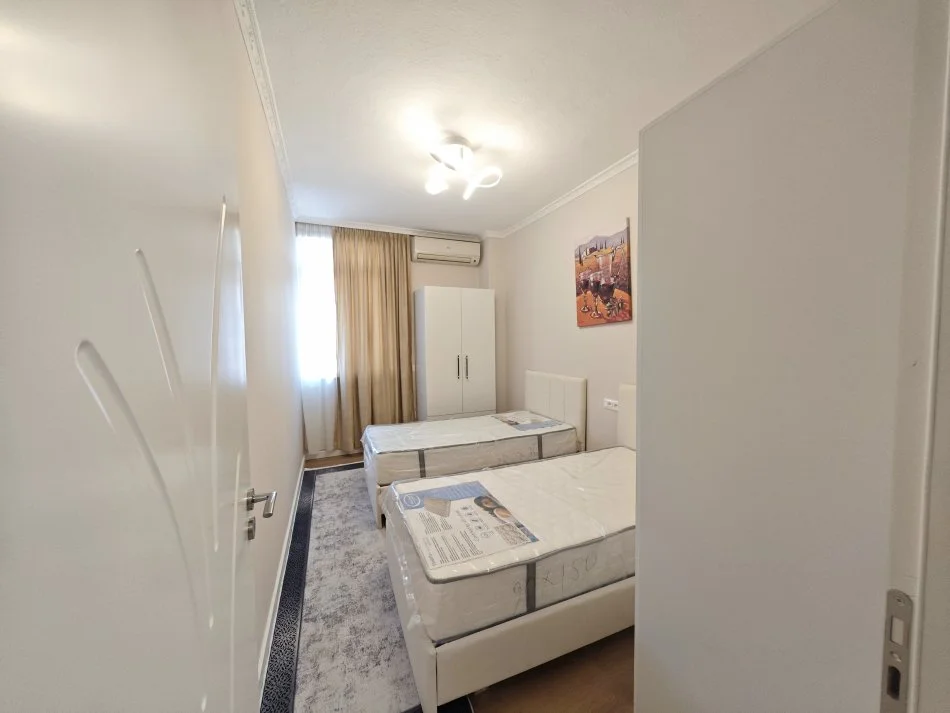 Tirane, shitet apartament 2+1 Kati 3, 98 m² 171.000 € (QSUT SPITALI NEN TEREZA)