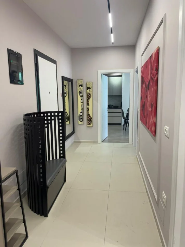 Shqiperi, jepet me qera apartament 2+1+Aneks+Ballkon Kati 3, 100 m² 750 € (Fusha aviacionit grand park residence)