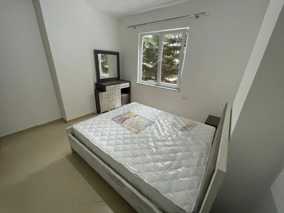 Tirane, jepet me qera apartament 2+1+Ballkon , 90 m² 530 € (Teodor Keko)