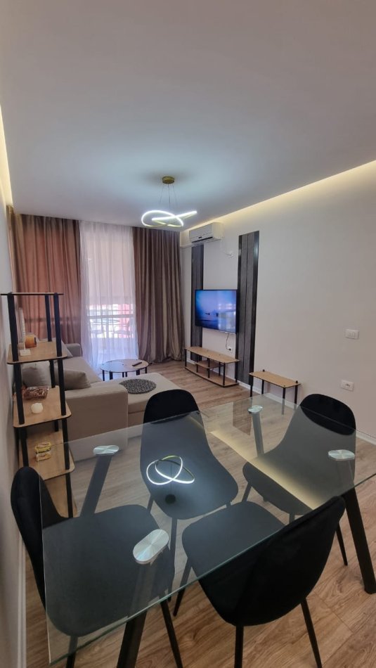 Tirane, shitet apartament 1+1+Aneks+Ballkon Kati 7, 60 m² (Rruga Eshref Frashëri mbas Viva Market)