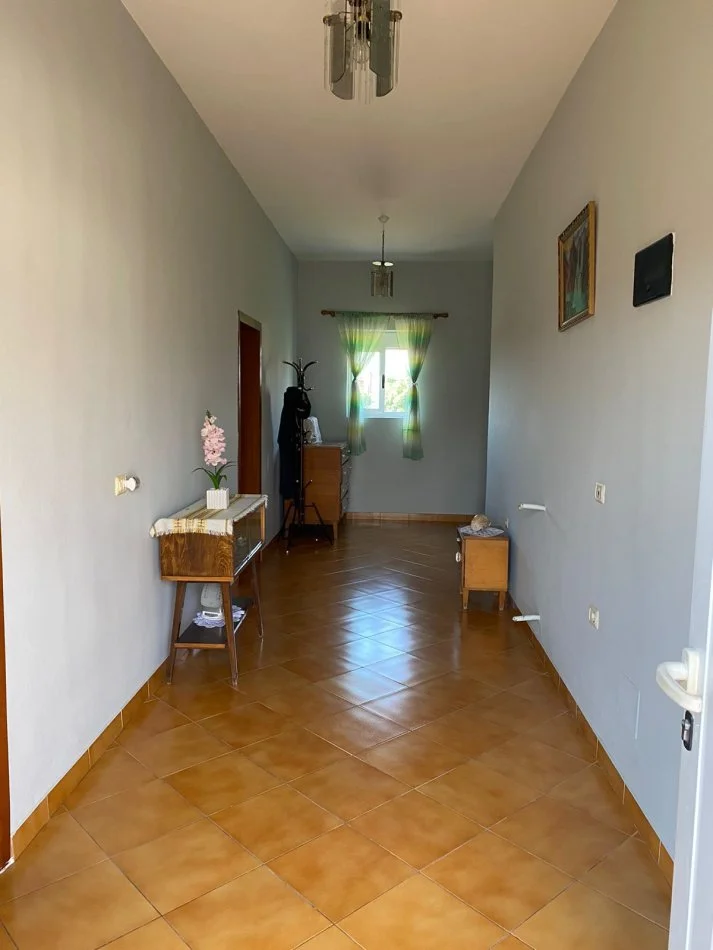 Tirane, shitet shtepi 2+1+Ballkon Kati 2, 230 m² 190.000 € (KAMEZ)
