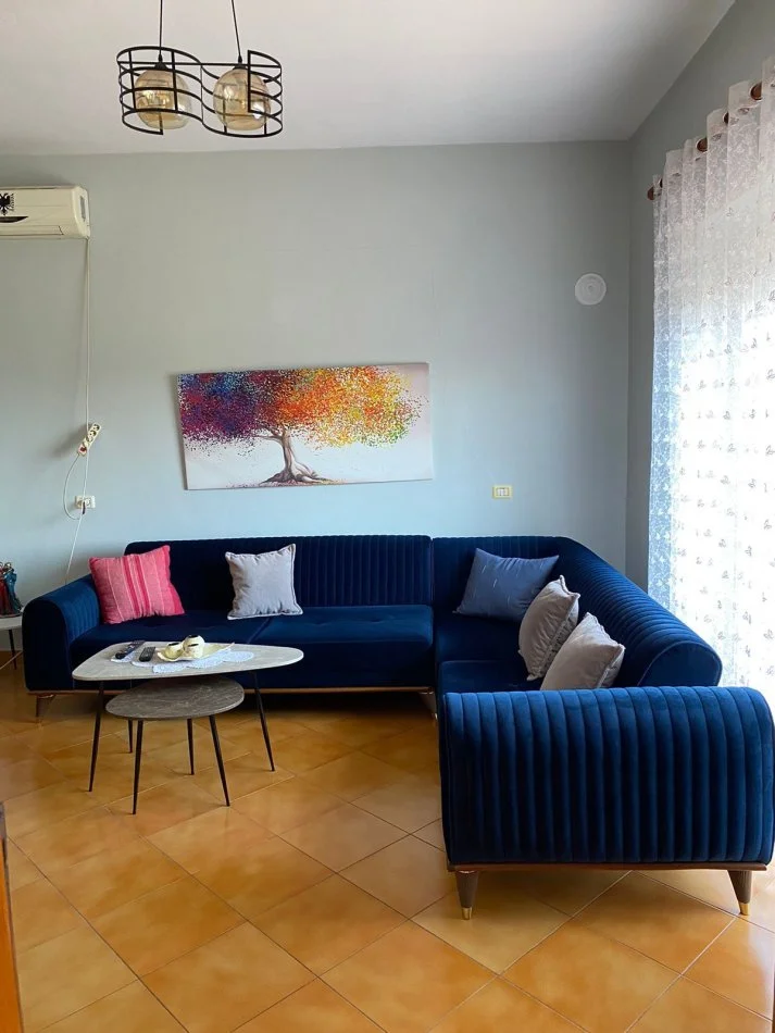 Tirane, shitet shtepi 2+1+Ballkon Kati 2, 230 m² 190.000 € (KAMEZ)