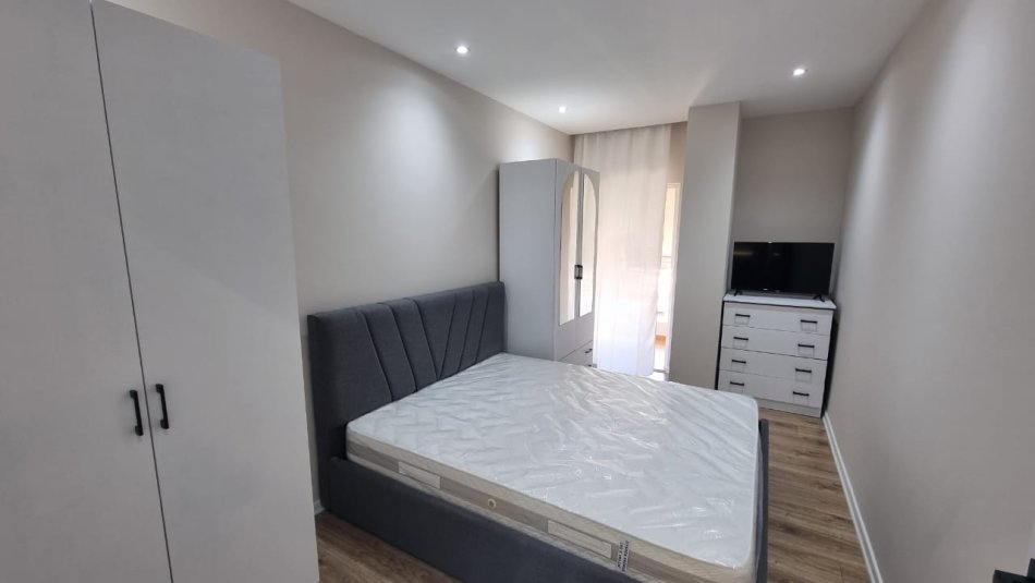 Tirane, shitet apartament 1+1+Aneks+Ballkon Kati 7, 60 m² (Rruga Eshref Frashëri mbas Viva Market)