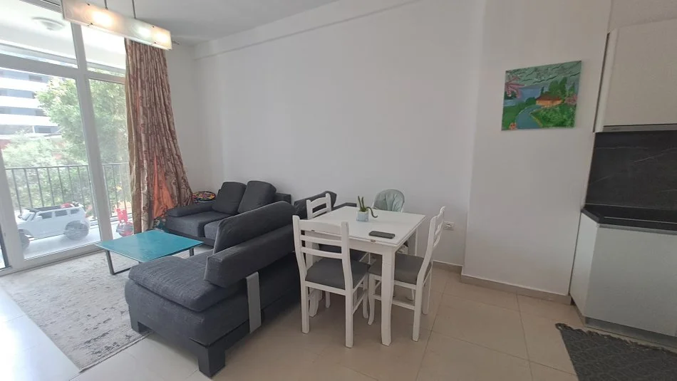 Tirane, jepet me qera apartament 1+1 Kati 1, 62 m² 500 € (Te Square 21)