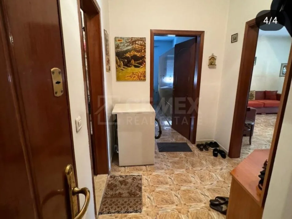 Tirane, jepet me qera apartament 1+1+Ballkon Kati 4, 74 m² 600 € (Besim Imami)
