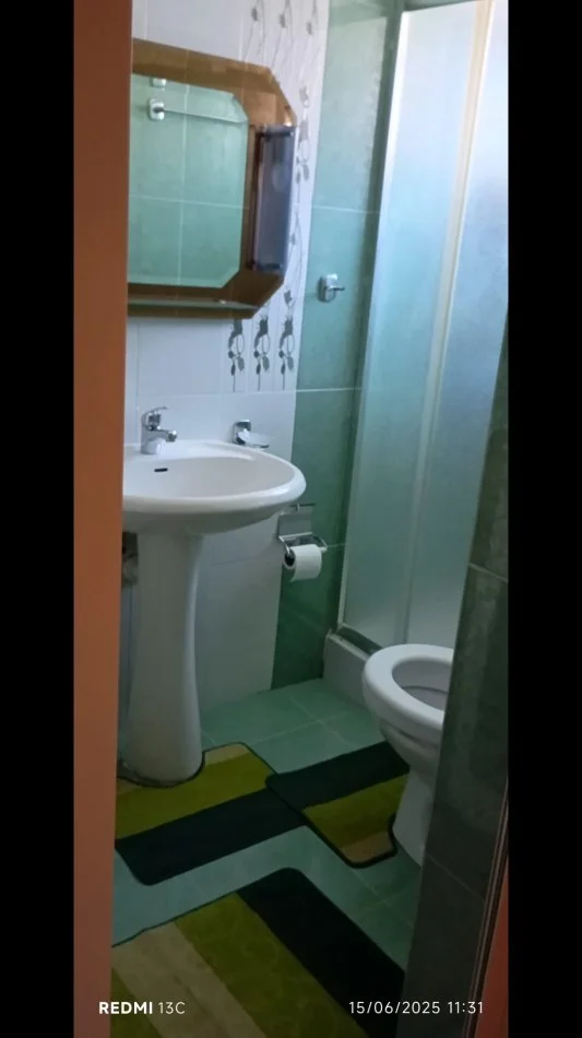 Tirane, jepet me qera apartament 3+1+Ballkon Kati 3, 75 m² 500 € 